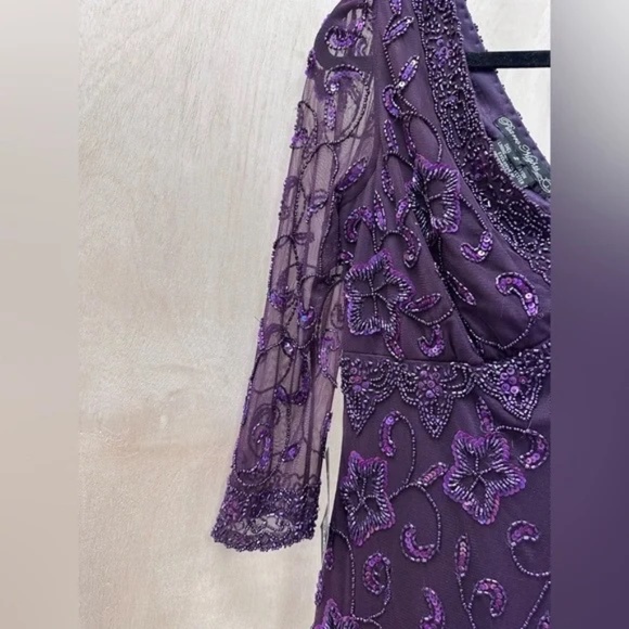 NWT Pisarro Nights formal gown, size 2 - Picture 7 of 14